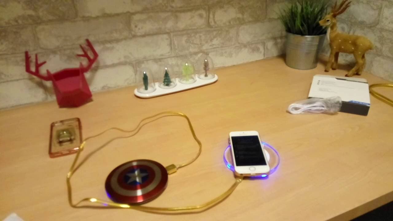 Wireless Charger iPhone 5 ขึ้นไปพอร์ต 9-pin