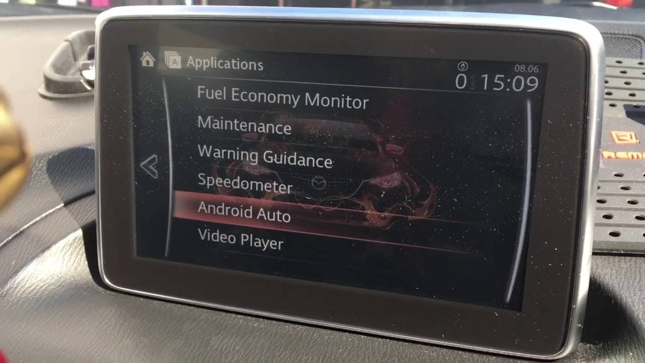 Mazda3 Skyavtiv with Android Auto ดูหนังในรถได้